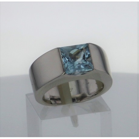 Bague Or blanc 18K aigue-marine